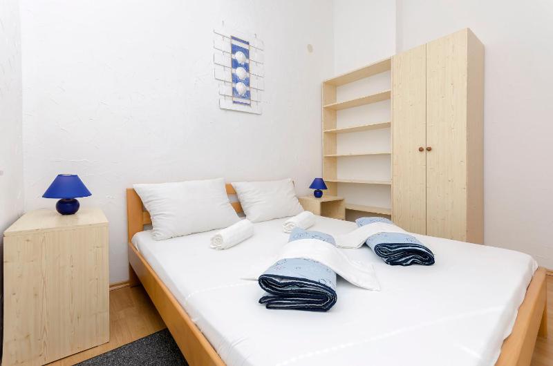 Apartments and Rooms Mladen - image 10