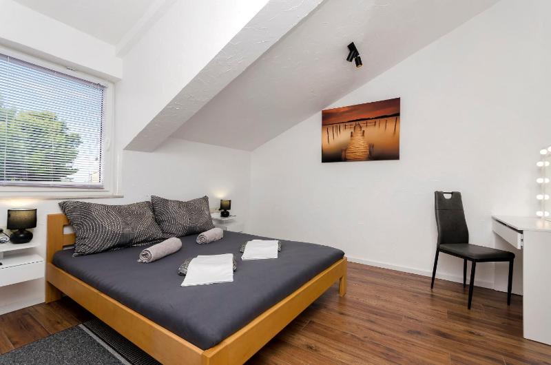 Apartments and Rooms Mladen - image 35