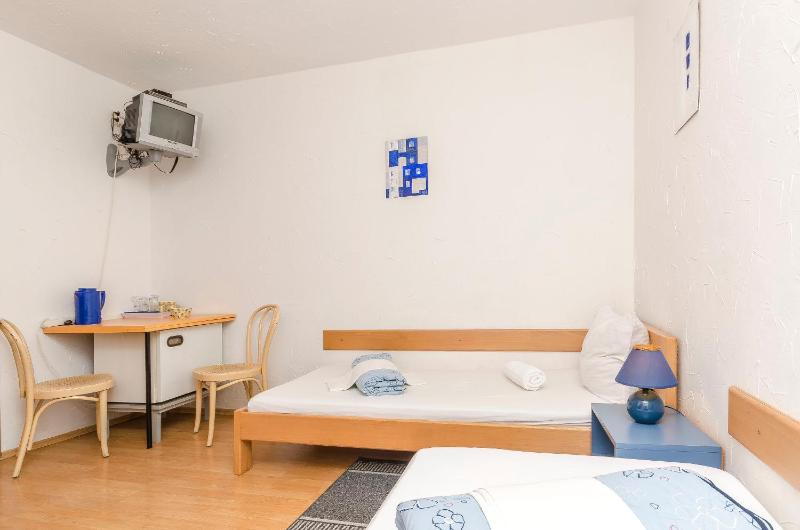 Apartments and Rooms Mladen - image 38