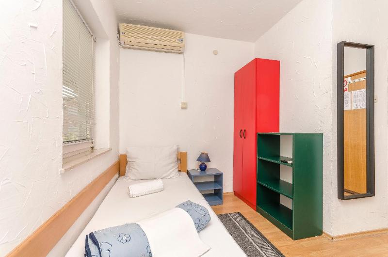 Apartments and Rooms Mladen - image 9
