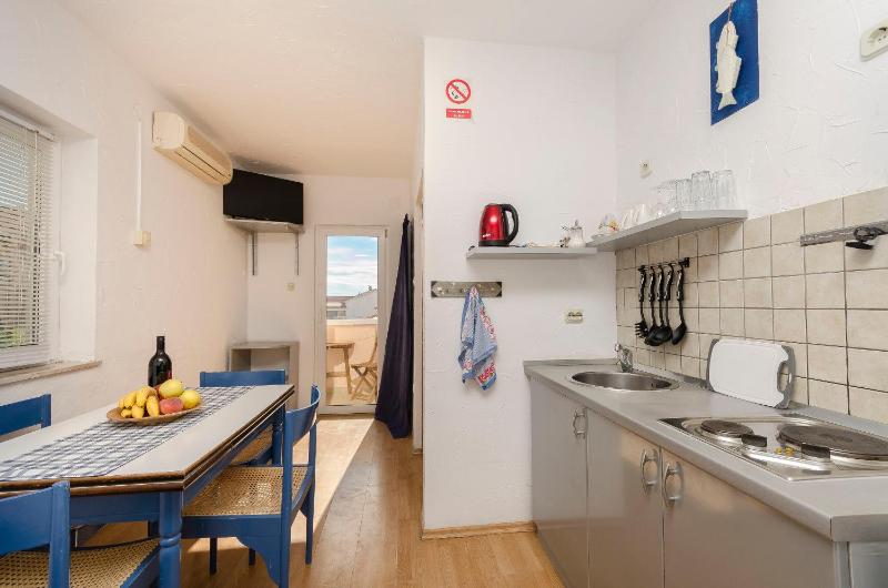 Apartments and Rooms Mladen - image 32