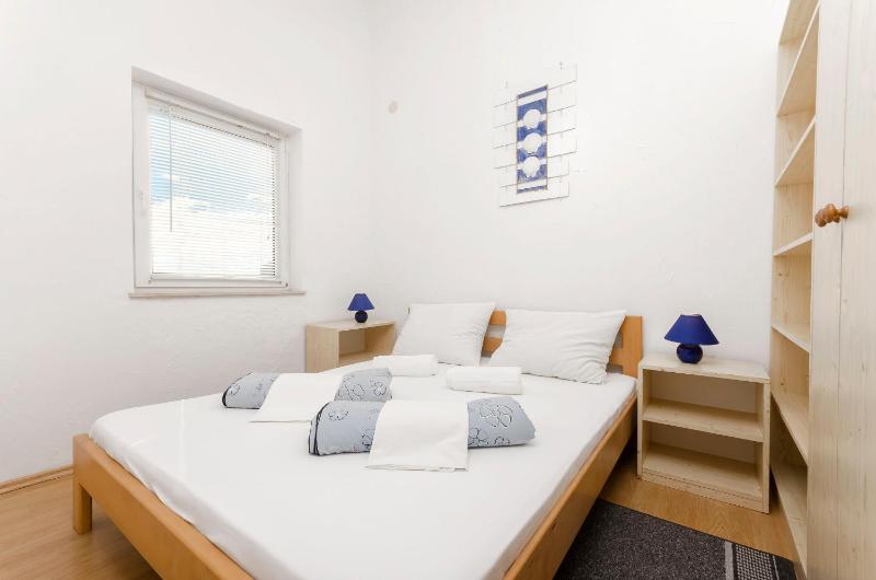 Apartments and Rooms Mladen - image 23