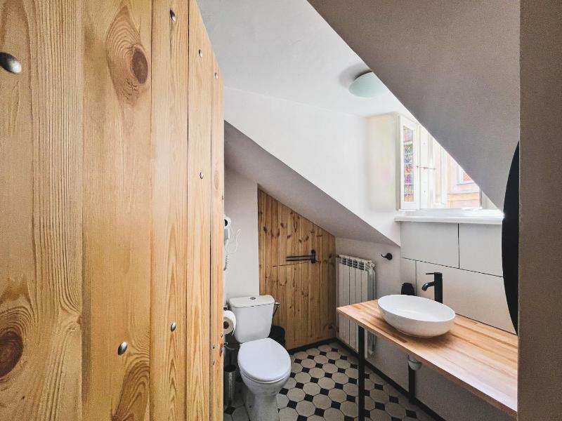 Quadruple Room with Bathroom image 3