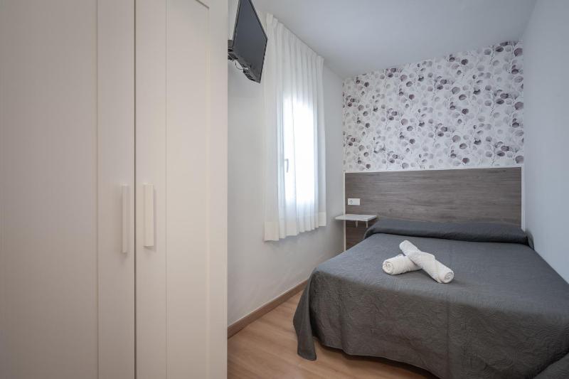 Single Room image 1