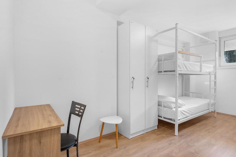 Shared room in Hostel - Bunk bed - image 1
