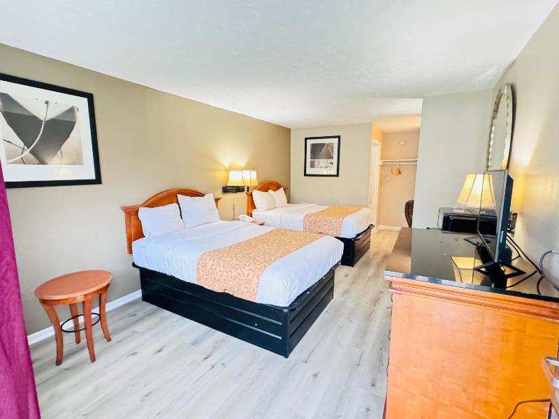 Double Room with Two Double Beds - Non-Smoking image 2
