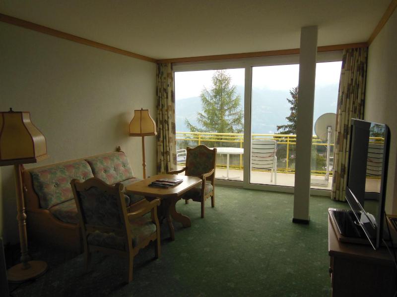 Deluxe Two-Bedroom Suite image 1