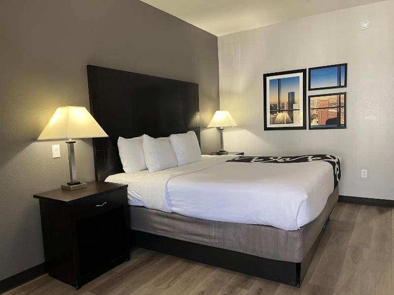 King Room image 2