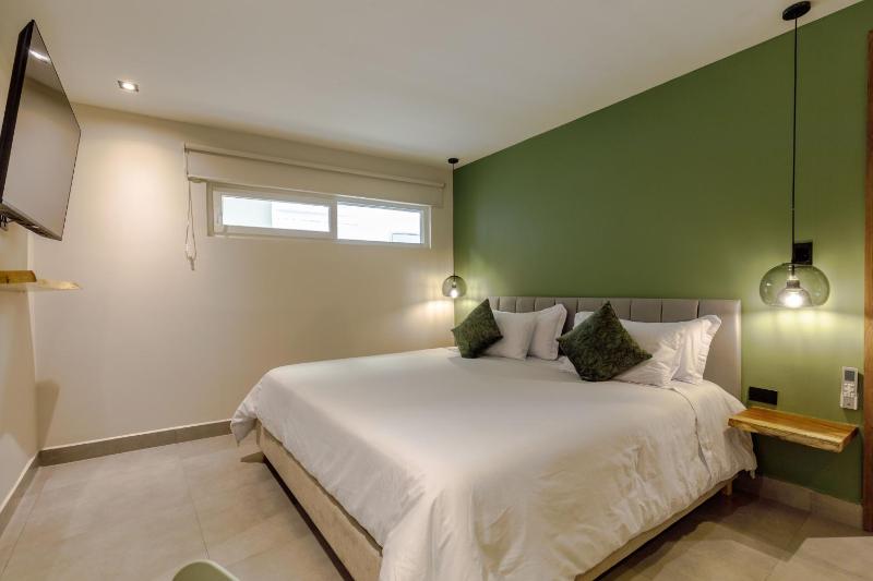 De la cruz Studio Apartments - image 6