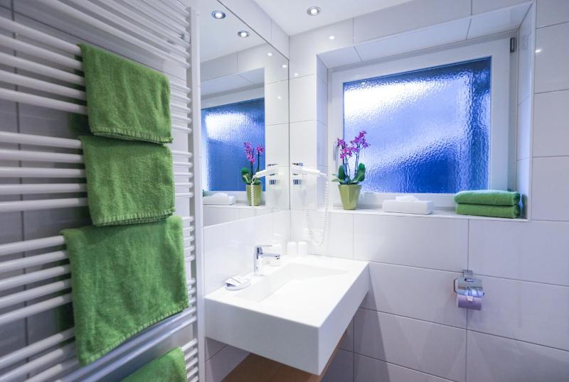 Single Room with Balcony image 2