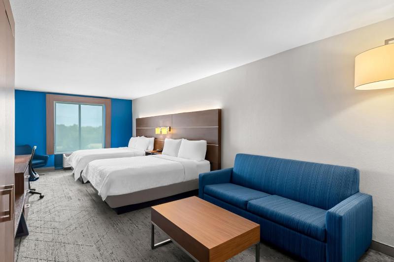 Suite with Two Beds - Non-Smoking image 2