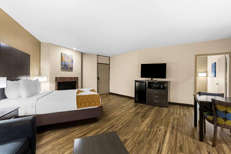 Best Western Toni Inn - image 10