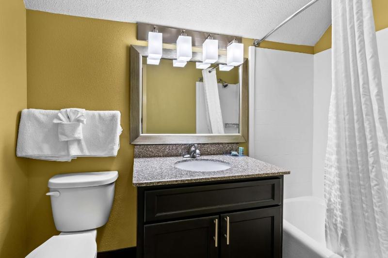 Best Western Toni Inn - image 12