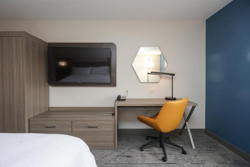 Standard Room image 4