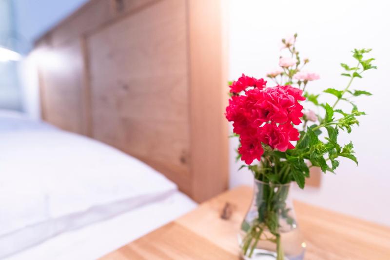 Double Room with Balcony image 3