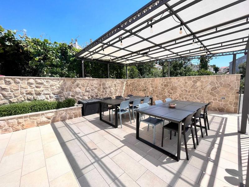 Apartments Villa Lukas - No.11 Gallery Studio Apartment with Balcony and Sea View - image 16
