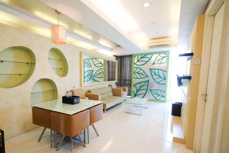 Strategic and Comfy 2BR Apartment at Trillium Residence By Travelio - image 14