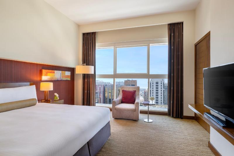 Executive One-Bedroom Apartment image 1