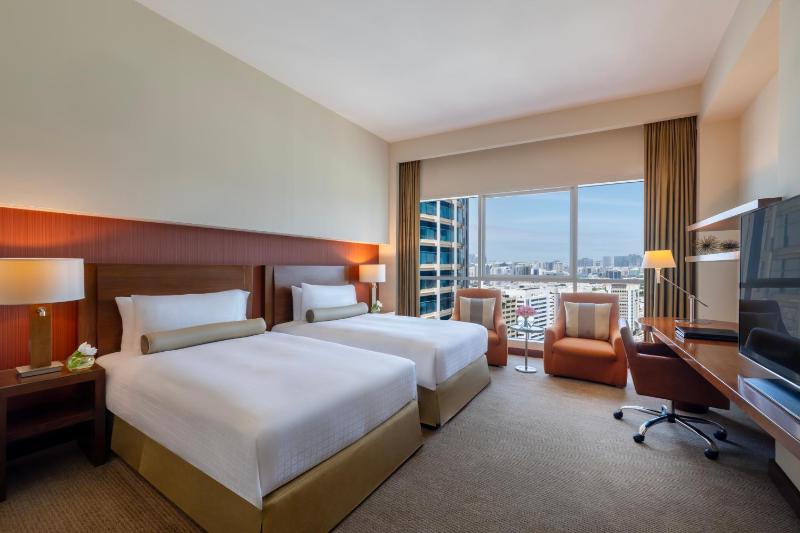 Club Room with Lounge Access image 3