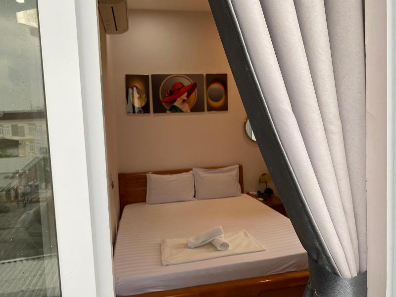 Bonjour Hostel - image 16