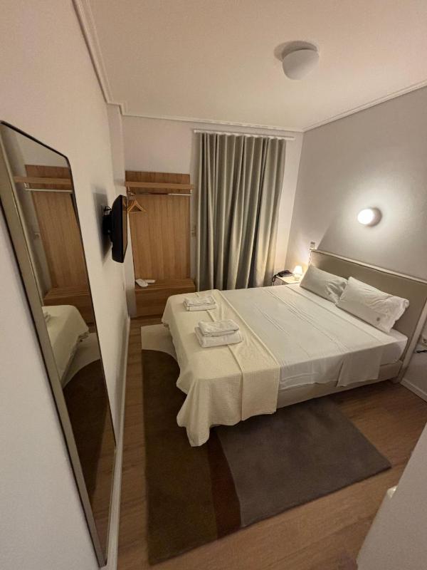 Economy Double Room image 1