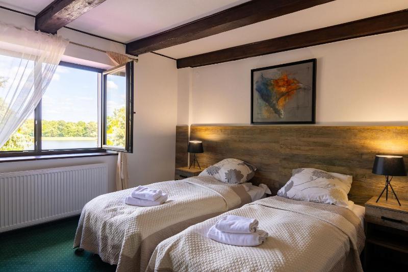 Premium Double Room image 4