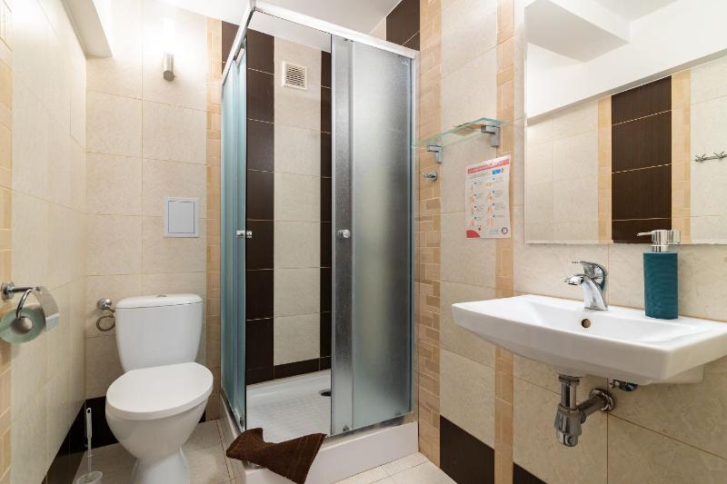 Premium Double Room image 3