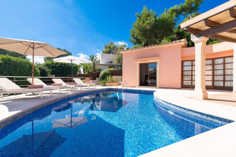 Beach Villa Margot by Sealand Villas - image 27