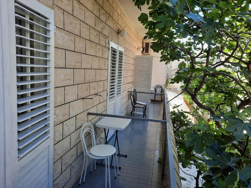 Apartments Nuic - image 18