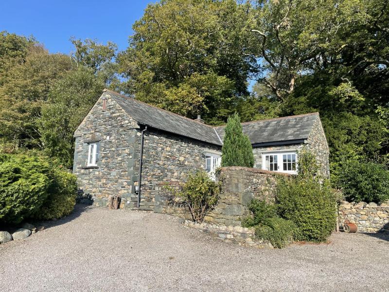 Deer Close Cottage - image 1