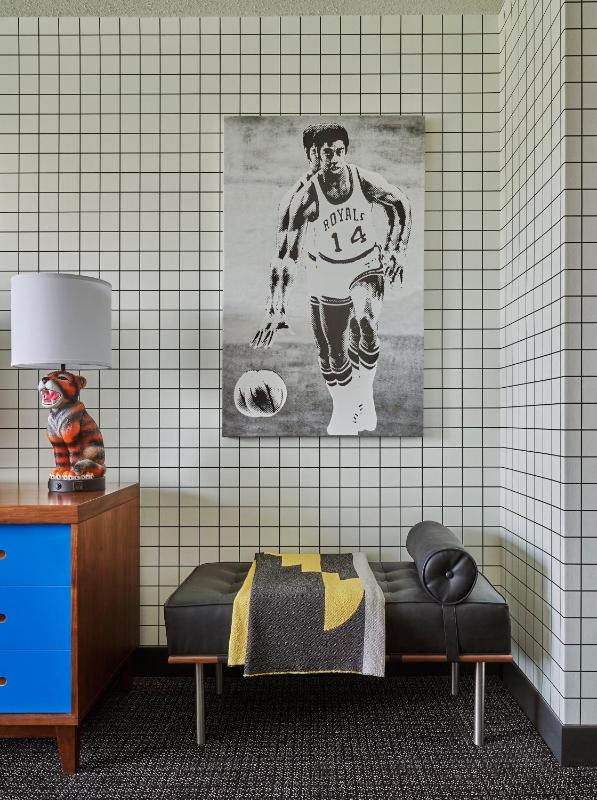 Graduate King Room image 4