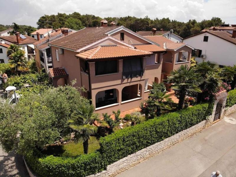 Apartments Leonard - image 1