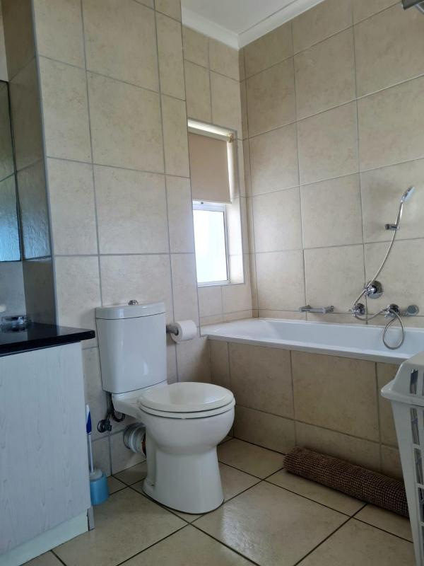 Point Village Accommodation - Stephen - image 6