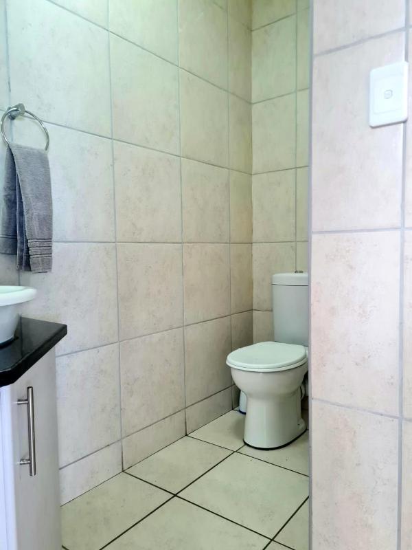 Point Village Accommodation - Stephen - image 15