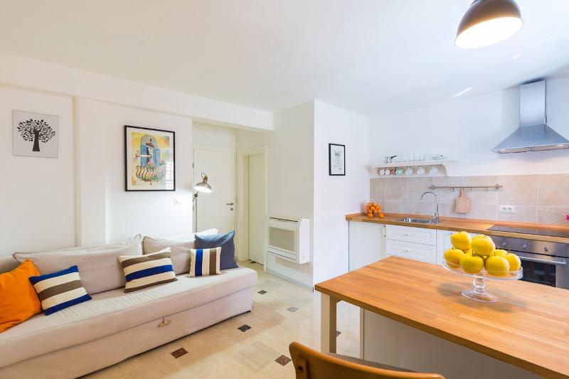Old Town Suites and Rooms - image 6