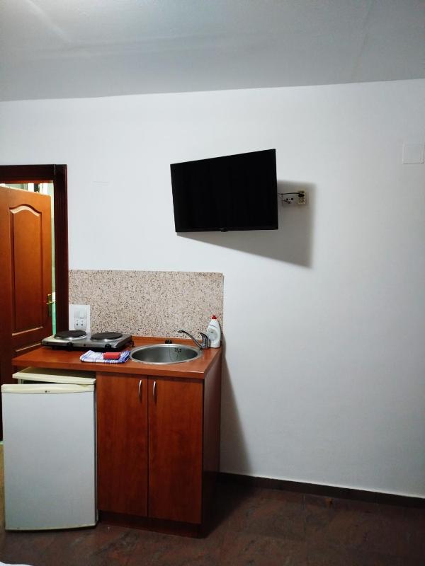 Double Room image 3