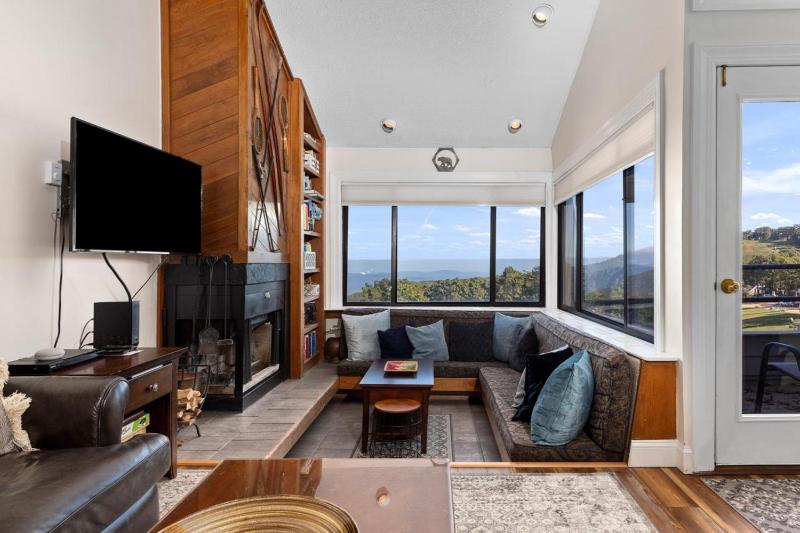 Three-Bedroom Apartment image 1