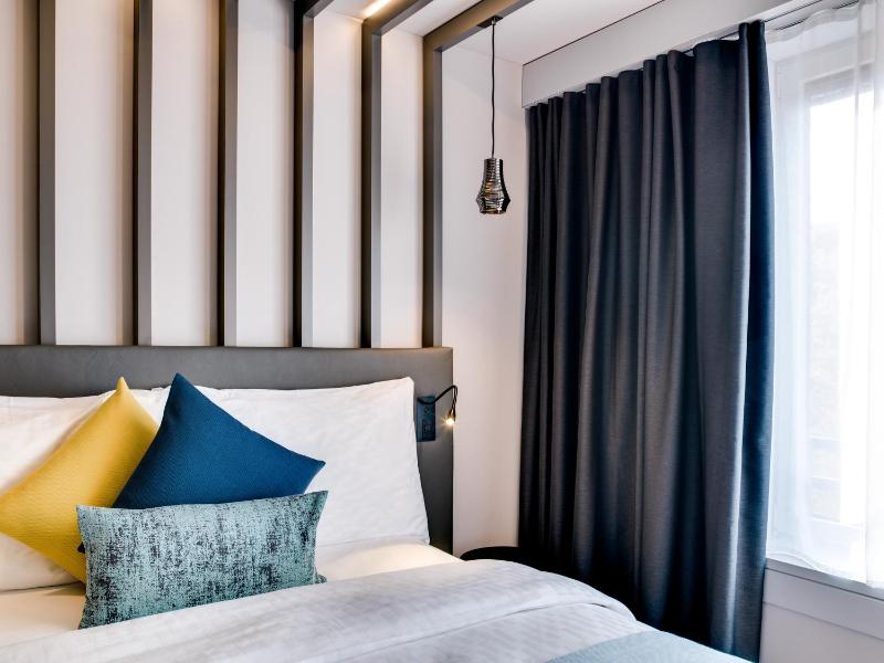 Superior Double or Twin Room image 4