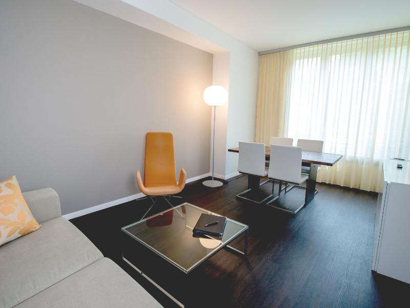 King Suite image 4