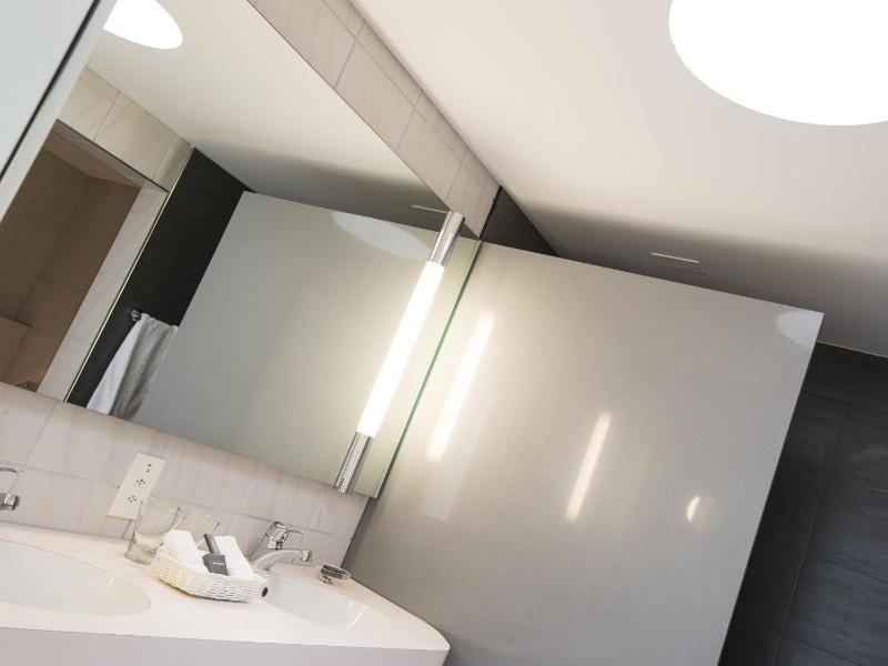 Standard Double Suite image 2