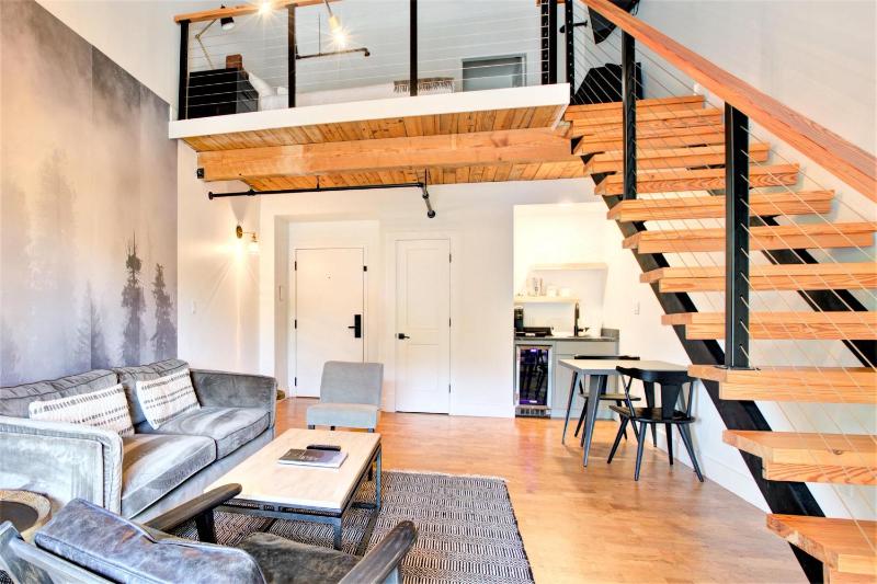 One-Bedroom Apartment image 1