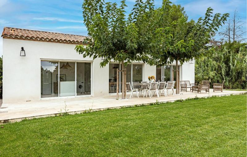 Amazing Home In Serignan - image 15