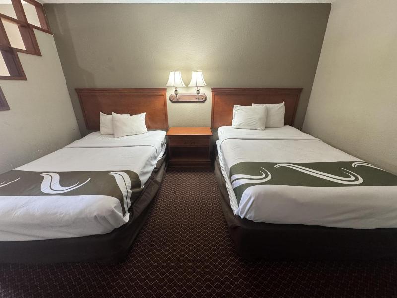 Double Room with Two Double Beds - Non-Smoking image 2