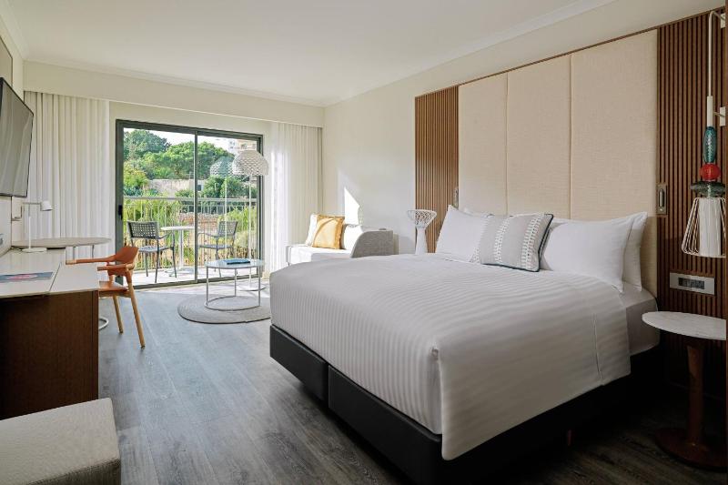 Superior Room,1 King Size Bed, City View with Balcony image 1