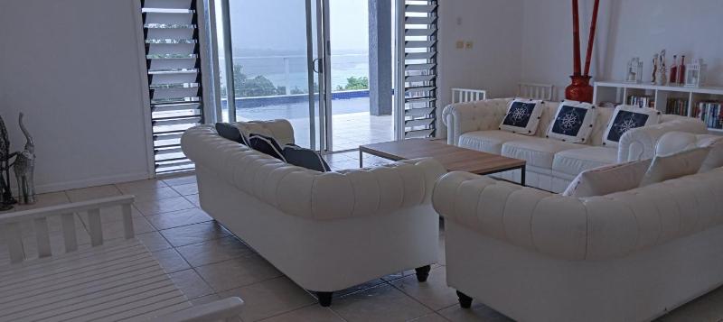 La Brise De Mer - 4 Bed Pool Stunning Views - image 15