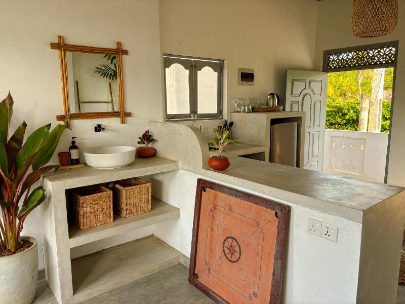 Surf Lodge Madiha - image 10