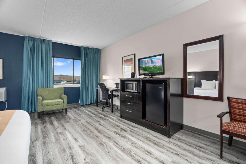 King Room image 3