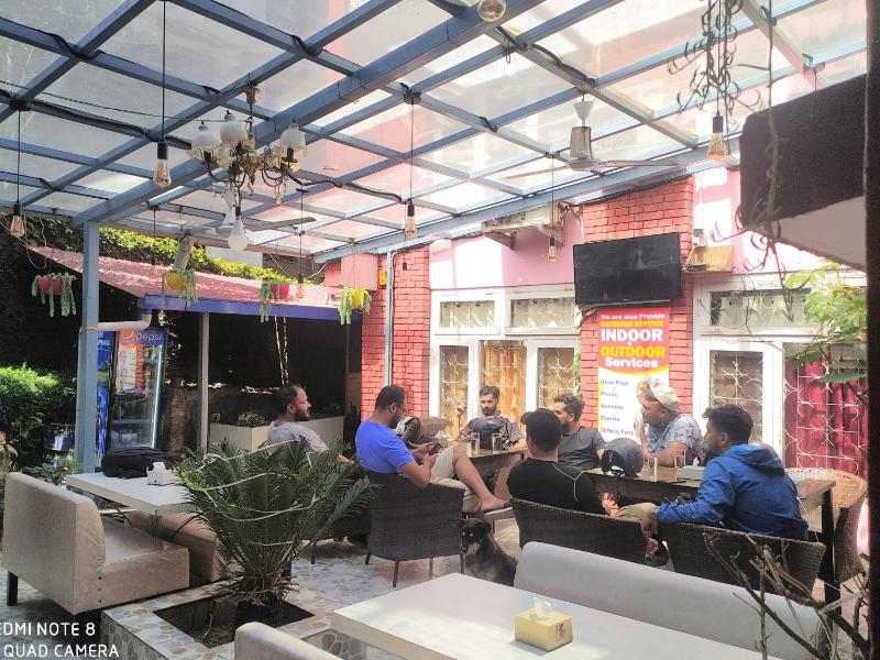Kusum Hotel - image 12