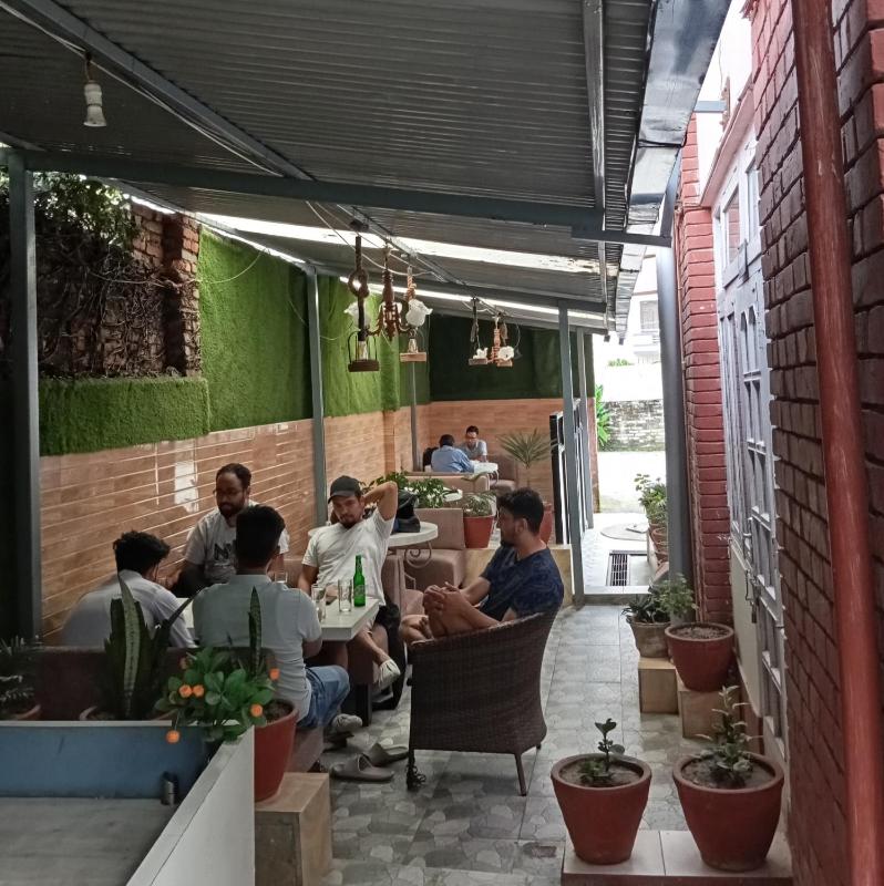 Kusum Hotel - image 9