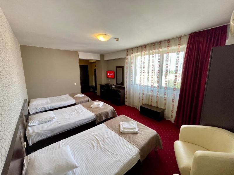 Triple Room image 1